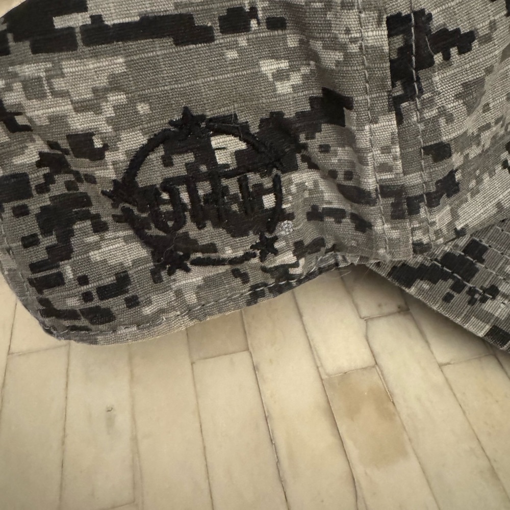 Digital Camo Cap with Black T Logo Texas a&m baseball - Picture 2 of 4
